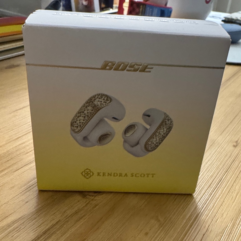 Bose Kendra Scott White and Gold Earbuds